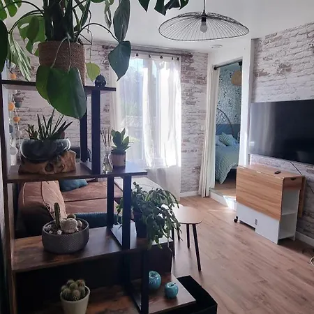 Appartement Charmant studio